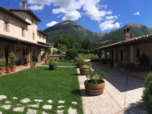 Agriturismo Casale Nel Parco Dei Monti Sibillini