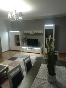 Mieszkanie na skraju Puszczy Białowieskiej - 哈伊努夫卡