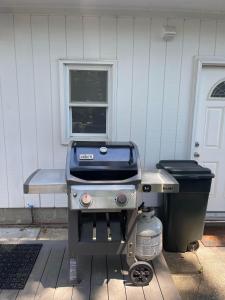 Poppys Hampton House:Large Yard,Beach,Newly Renovated