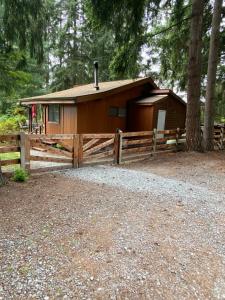 Rainier view farm stay cabin