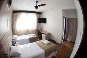 Rhuds Hotel
