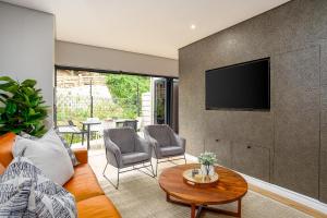 Misty Ocean - Wilderness