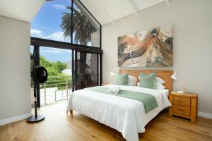 Misty Ocean - Wilderness