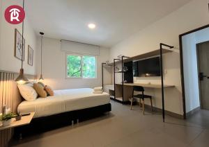 Reset Hotel Coworking 3 Bedroom Suite with Rooftop Access