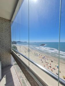 Apartamento Frente-mar no Centro da Praia de Guarujá