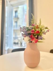 Elegant Apt Sleep 5 in Alasseur Near Eiffel Tower