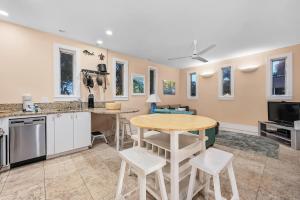 Grand Tortuga Squirt