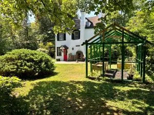 New! Historic 4b4b Beautiful Home In Bala Cynwyd - Havertown