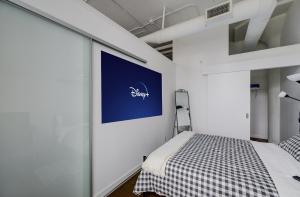 Entire 1 bedroom in the heart of KW downtown across Google