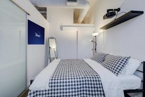 Entire 1 bedroom in the heart of KW downtown across Google