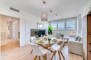 XPCE URBAN 6 MALAGA SKYLINE - Parking free