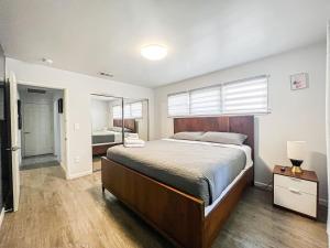 Relax and Play, 2BR Close to SoFi, LAX - SH1-LAD