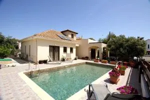 Amathousia Villa with private pool and sea view - Anoyira