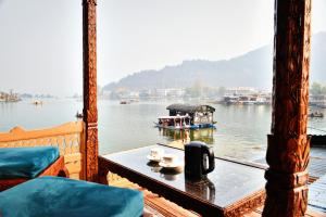JP Group Of Houseboats