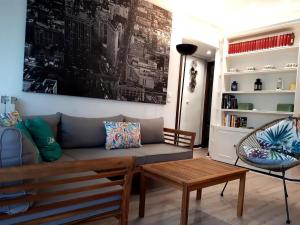 Junto a la playa de Gros, parking opcional