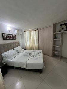 Confortable apartamento en hermoso condominio.