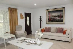 Southern Elegance Gateway - هامبتون