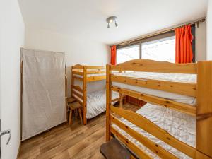 Appartement spacieux de 57m² avec balcon pour 6 pers., au pied des pistes - FR-1-807-74
