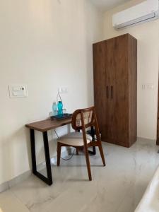 Back Stayz Laxman Jhula