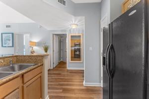 Penthouse Amazing Gulf Views Walk Beach or Shuttle Suite sleeps 6