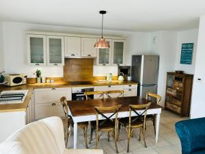 Appartements Sweet & Charm for this cozy appt in Saint-Julien : photos des chambres