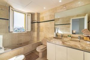 Waterfront Polo Royale III