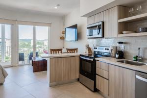 Nautical Breeze at Pacific Point