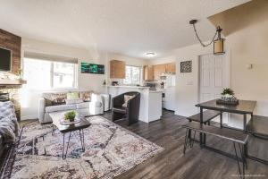 Entire Lovely Townhouse Mountain View!