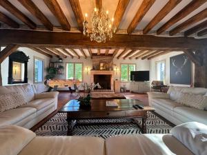 Maisons de vacances La Faisanderie a 5 min du Chateau de Chambord avec Grand Parc et Piscine : photos des chambres