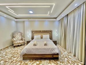 Central And Luxe 3 Bed In A Gated Compound With Gym