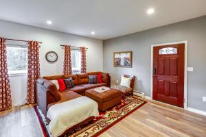 Convenient Fairbanks Guest Suite with Grill!