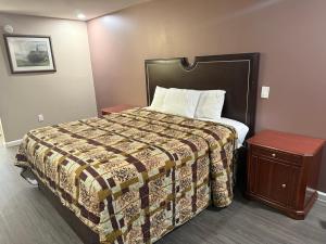 Magnolia Bay Hotel & Suites