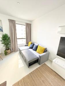 Seaside Spacious Studio with Vibrant Vibes in JBR By SWEET HOMES