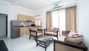 Sea View Fully Furnished Luxury Apartment - Karagampitiya