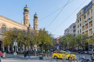 Top Central Location - Modern Luxury