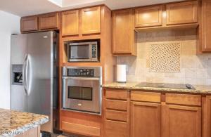 Lakeshore Village Oasis