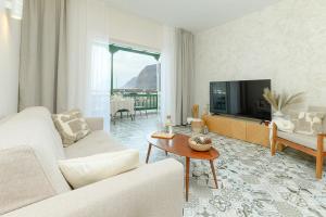 Home2Rest 1bedroom ocean view 1st line beach 1min