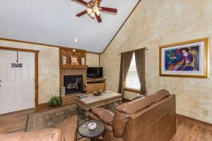 Appian Way Tuscan Cottage