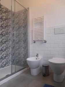 -L Oasi Del Turista, Room2- CENTRAL STATION