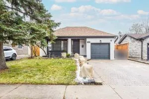 Luxury Home in Mississauga - Erindale