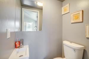 Renovated Ocean City Retreat - Walk to Beach!