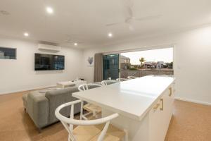 Exmouth Retreat - 3x3 on the canals