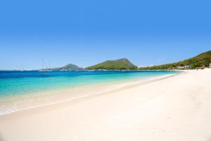 Cove 2315 - Luxurious Unit, Directly Opposite Beach