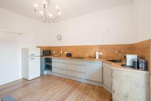 charming living - Parking - MA - PFALZ - A61