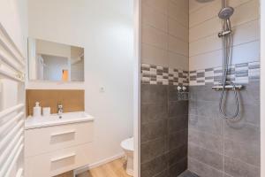 Maisons de vacances Le Relais de la Poste Roubaix 6ch 6 sdb, 12 pers Centre Fibre : photos des chambres