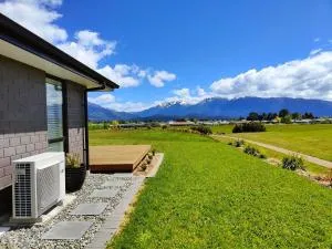 Mountain View Getaway - The Key