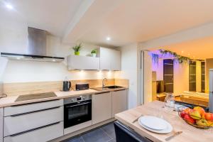 Maisons de vacances Le Relais de la Poste Roubaix 6ch 6 sdb, 12 pers Centre Fibre : photos des chambres