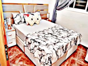 Fez Airport Spacious 3-Bedroom Family Apartment - Free Parking