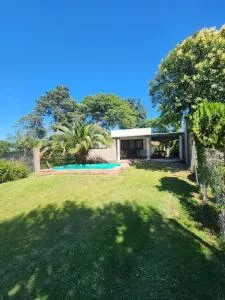 Sencilla, frente al río - Villa La Rivera