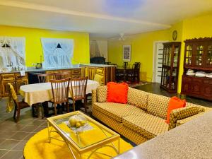 Grand Sunset Luxury Guest House with Mountain and Seaview - 5 bedroom - Jamaica, St Elizabeth, Junction